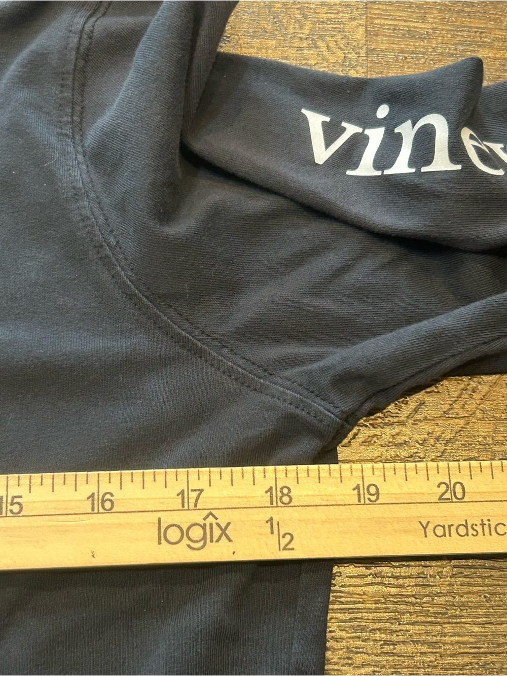 Vineyard Vines Black Crewneck Long Sleeve Tee - Picture 6 of 9